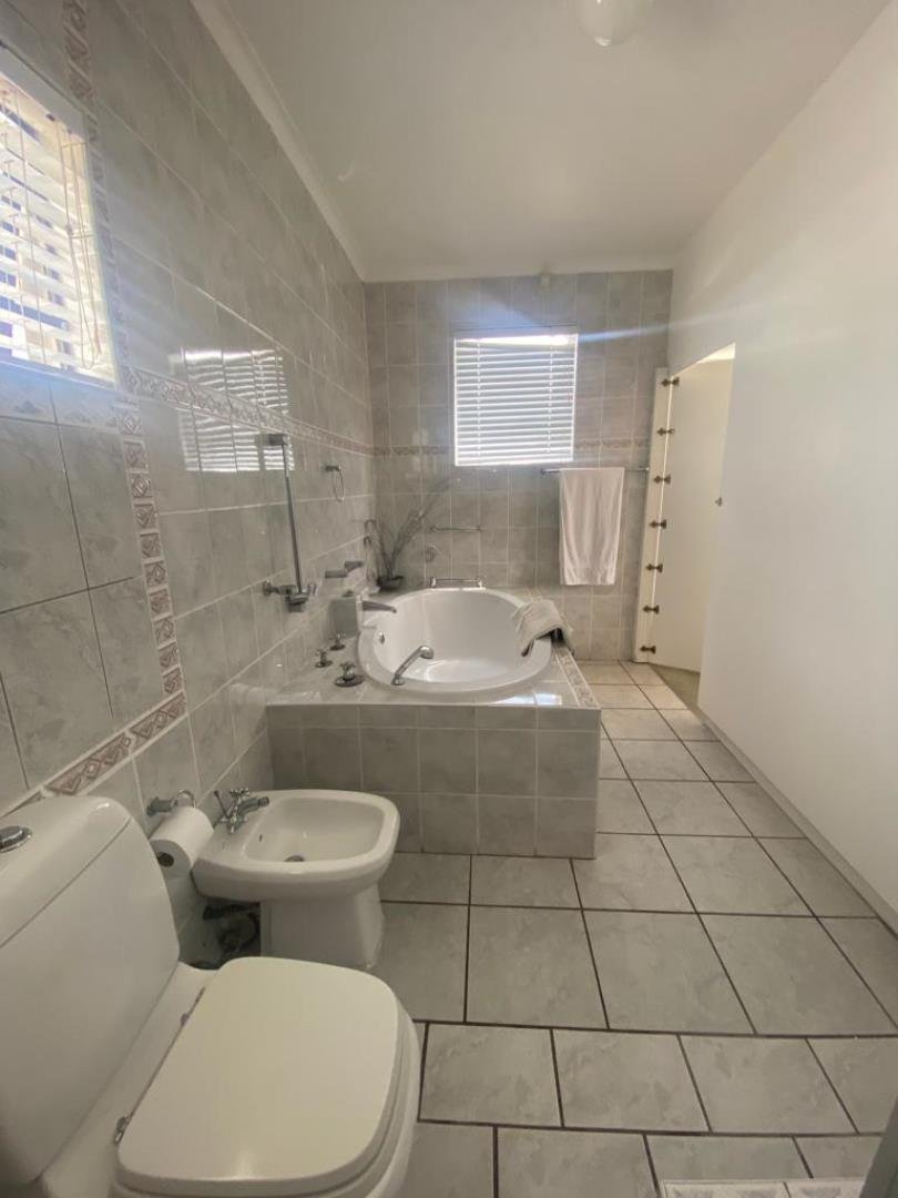 Commercial Property for Sale in Country Club Western Cape